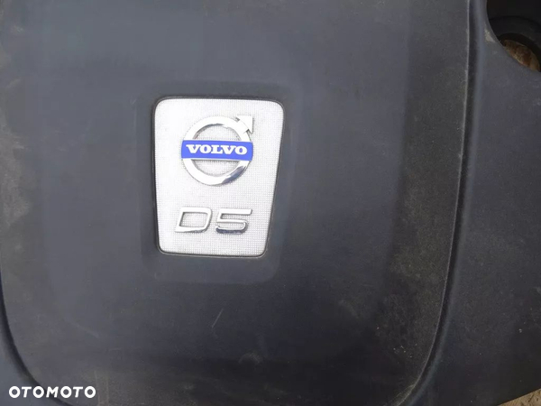 POKRYWA SILNIKA VOLVO D5 C30 S60 V60 S80 V70 - 2