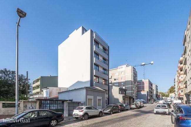 T1 Novo com Varanda e Ar Condicionado em Paranhos-12