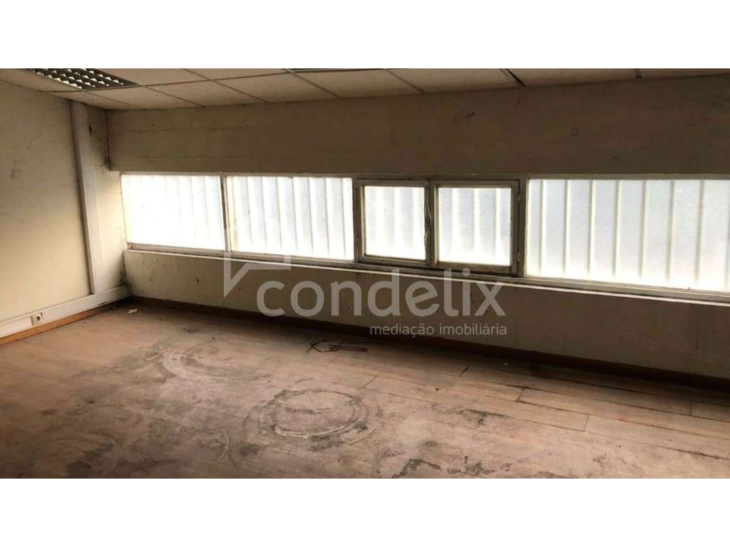 Armazém para venda em Silvares, Lousada - Grande imagem: 5/12