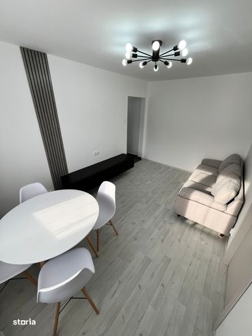 Apartament 2 camere Renovat Zona Micro 15  etajul 3 !!!-1
