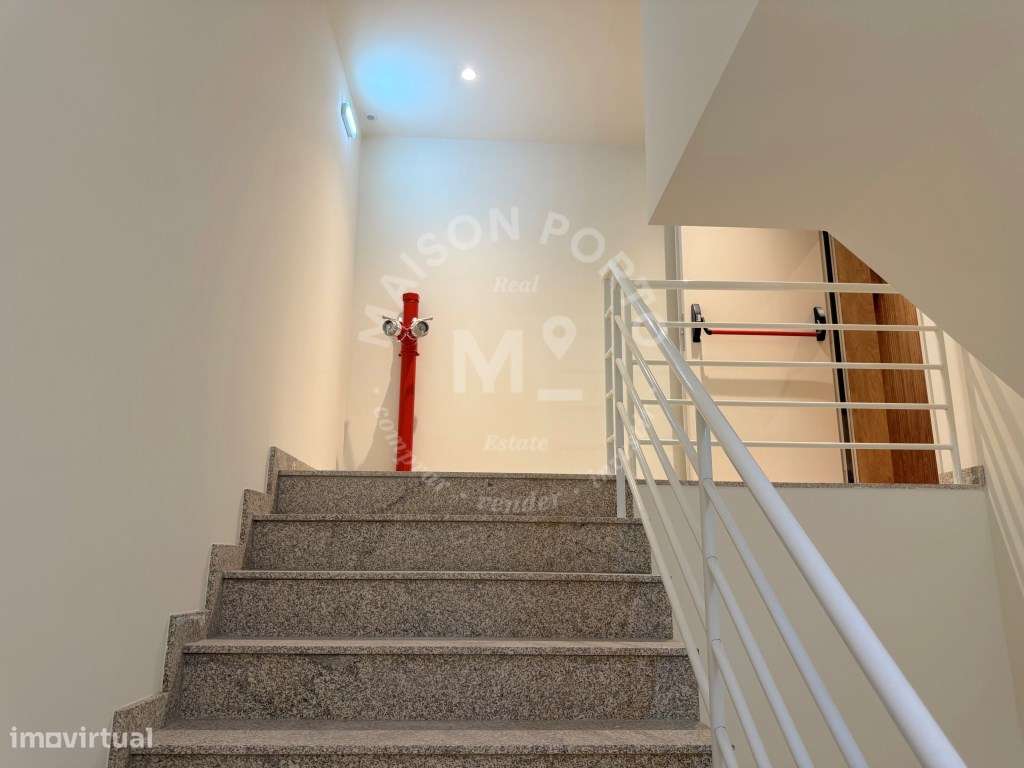 Apartamento T1 com Pátio e Terraço na Rua do Almada, Porto - Grande imagem: 4/22