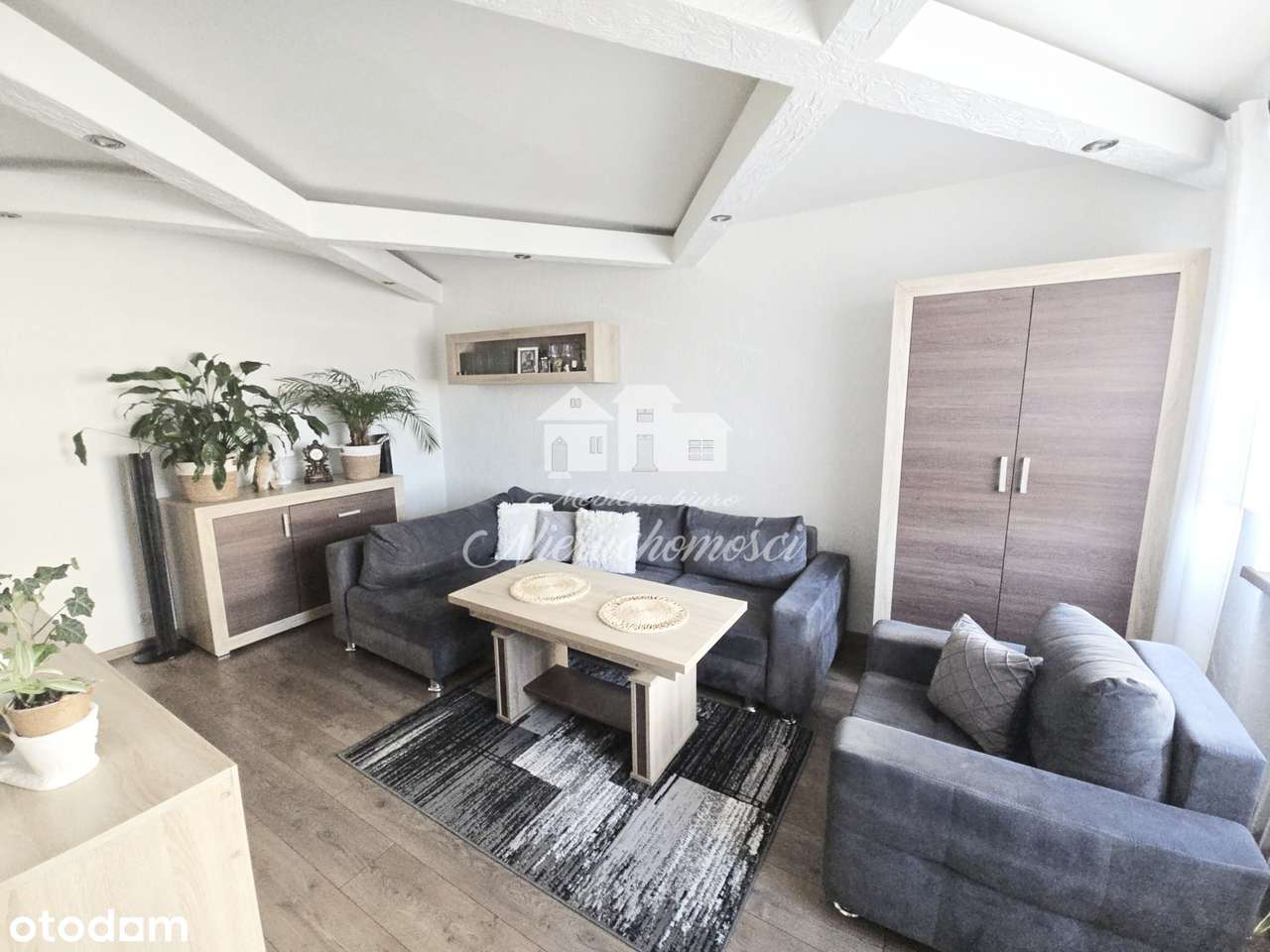 Komfortowe mieszkanie 3 pokojowe w dobrej lokalizacji.-2