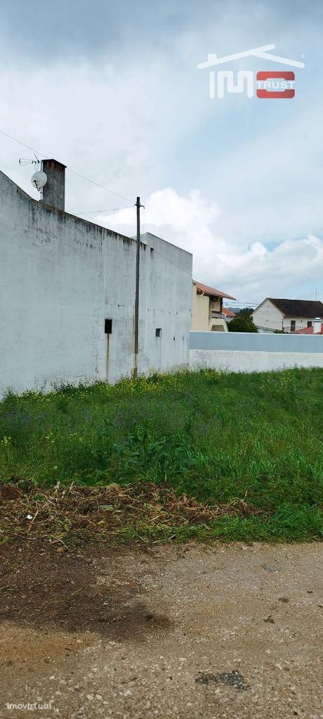 Terreno Urbano no Botequim ao lado do Entroncamento