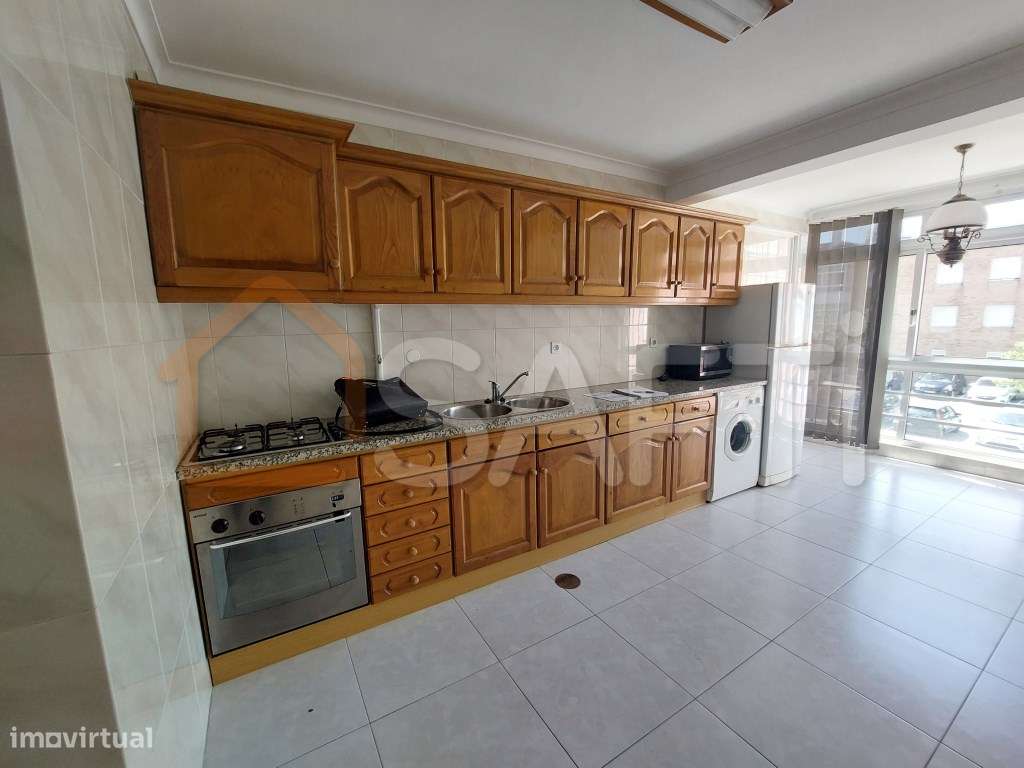 Apartamento T3 espaçoso como novo - Grande imagem: 2/25