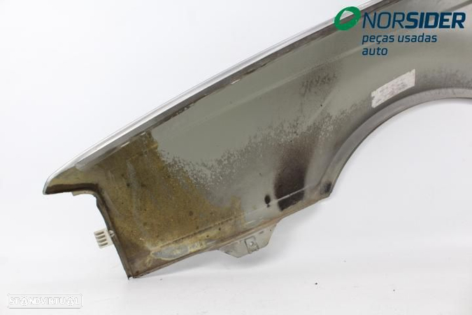 Guarda lamas direito Volvo 440|87-93 - 8