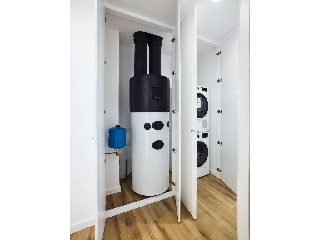 Edifício Independência- T2, r/c, excelentes áreas a 400 metros da p...-11