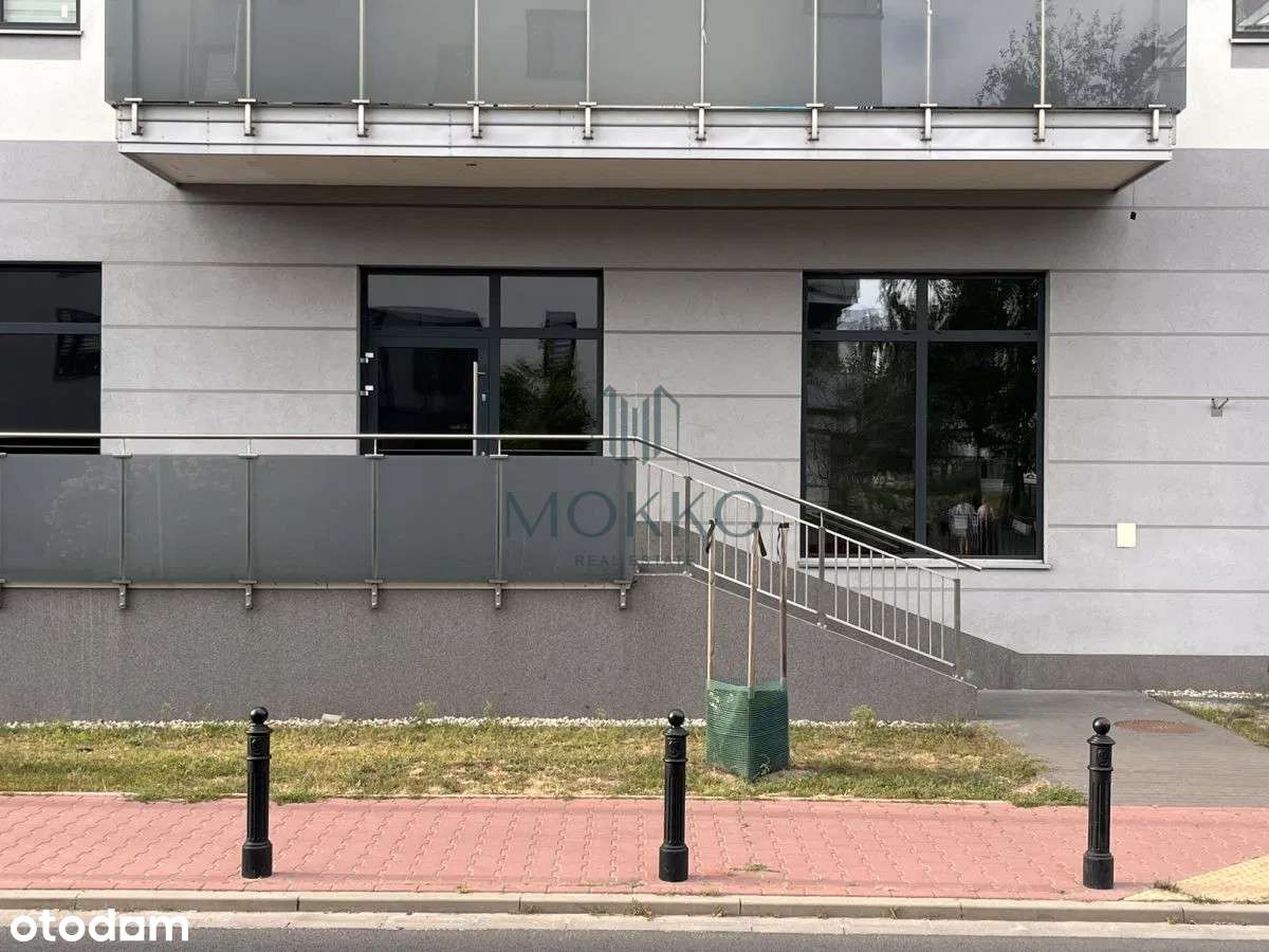 Lokal komercyjny na sprzedaż – Ząbki, część nowa-8