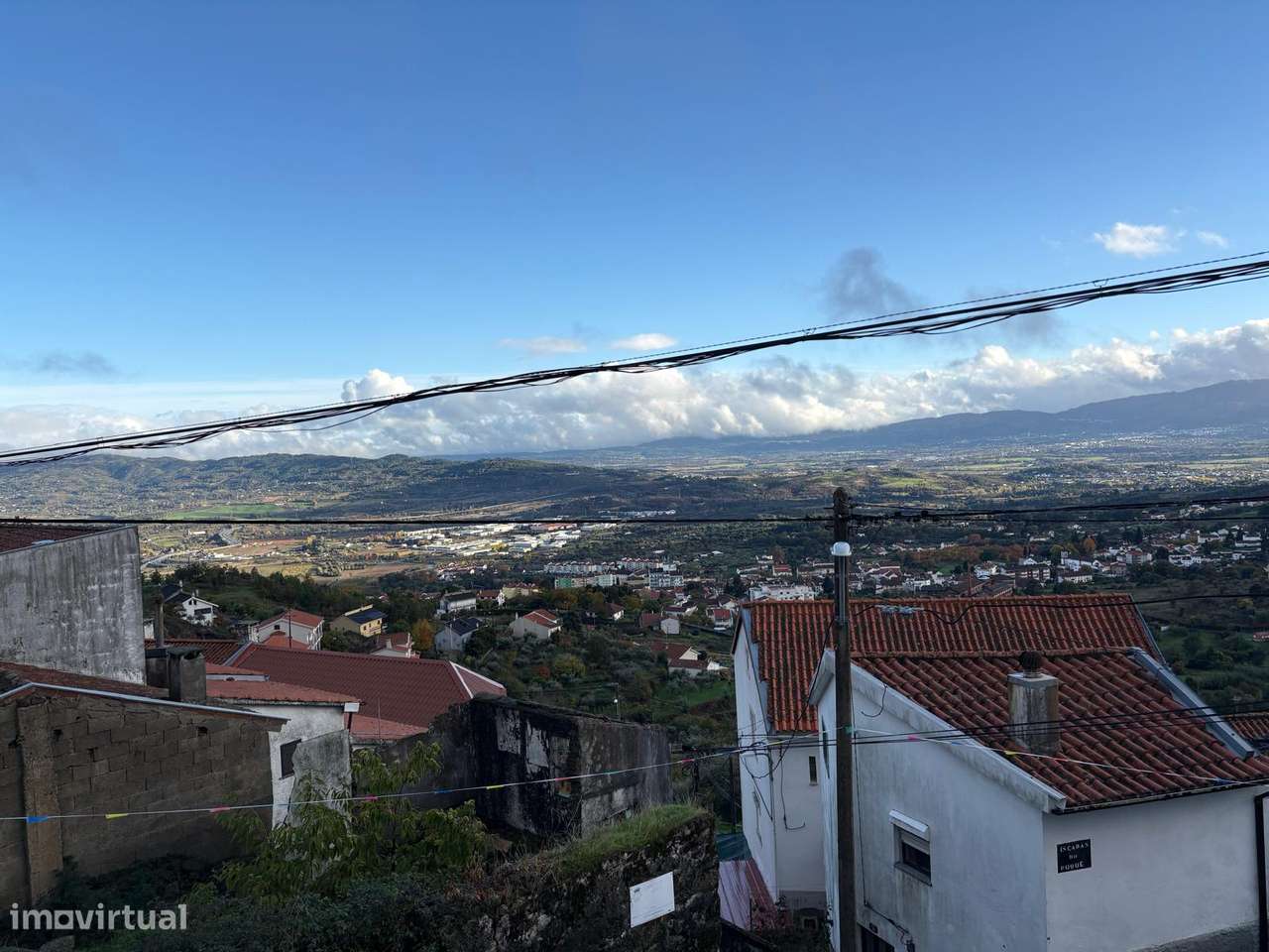 T3 em banda pronta a habitar com sótão habitável-10