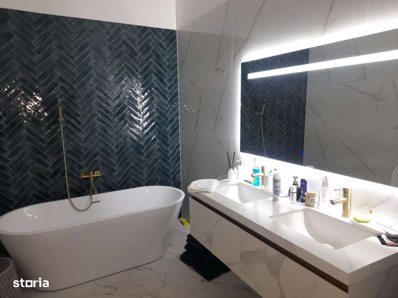 Apartament 3 camere de vanzare in zona Centrala - Imagine principală: 4/19