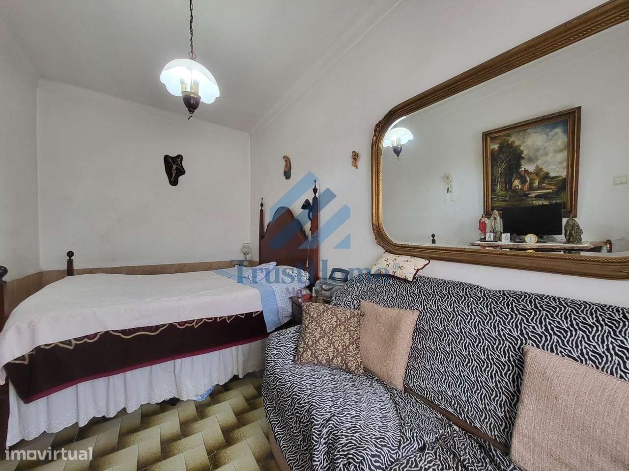 T4 com bastante potencial na Tojeira (Magoito) a 9min da praia...-2