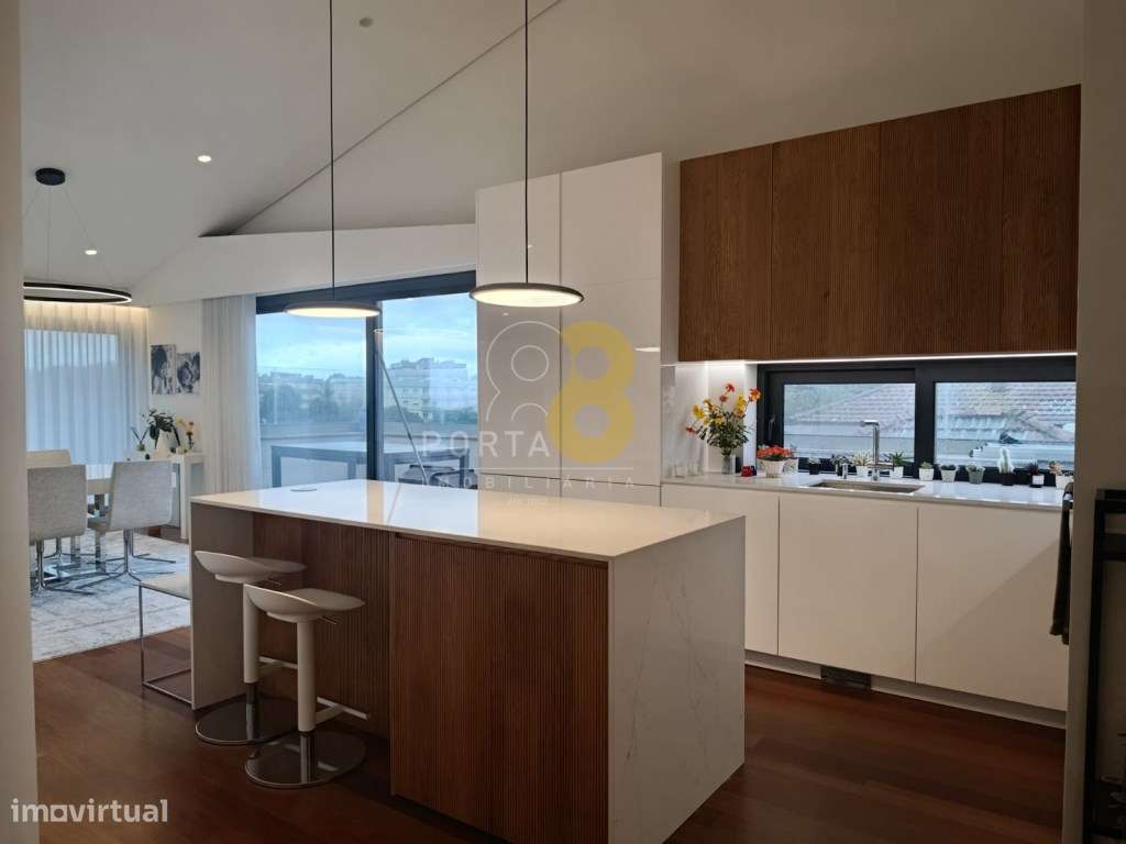 Luxuoso Apartamento T3 na Boavista frente ao Rosario-10