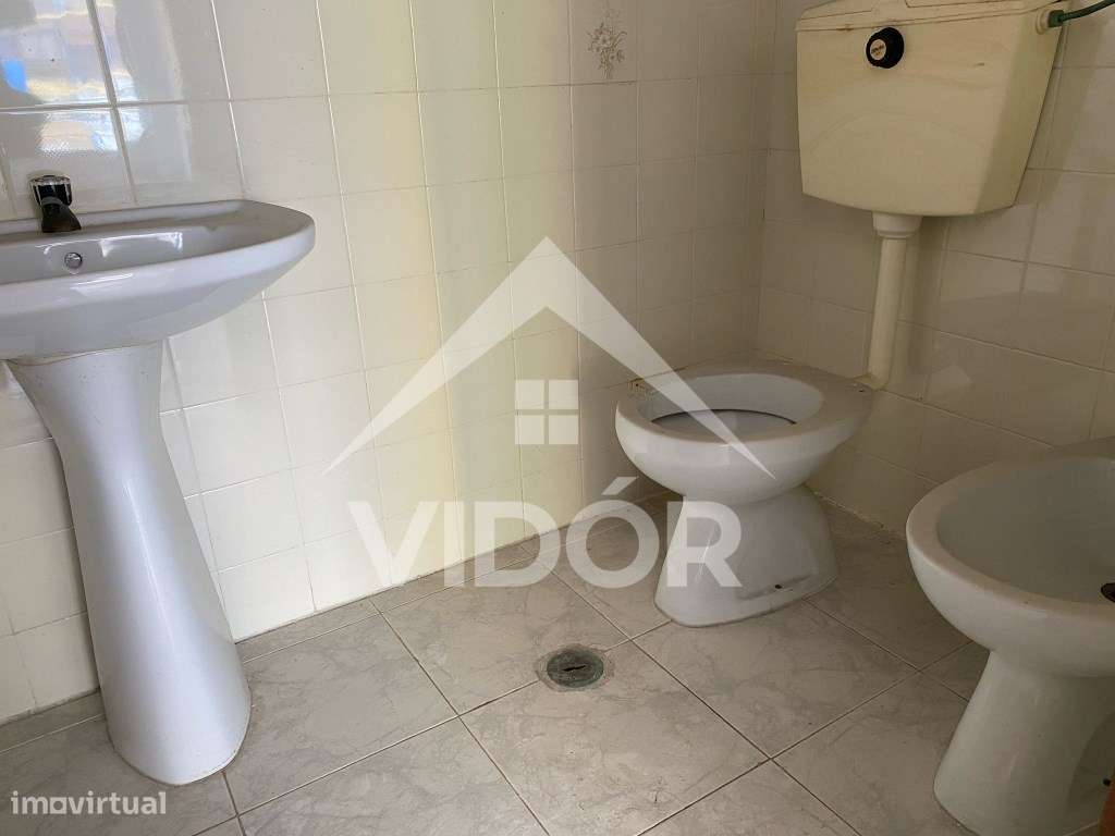 Loja no Novo Mercado Municipal da Baixa da Banheira - CI - Grande imagem: 4/5