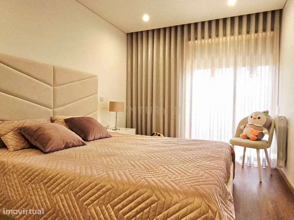 Apartamento T3 Novo com 2 casas de banho e energia A+-51