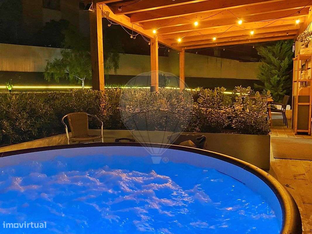 Moradia T4 à venda em Corroios-11