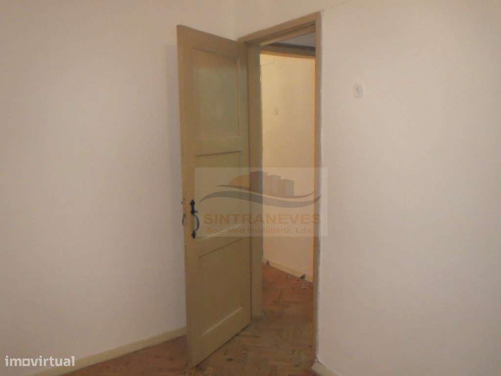 Excelente Oportunidade de Investimento - Apartamento T2 Arrendado - Grande imagem: 2/12