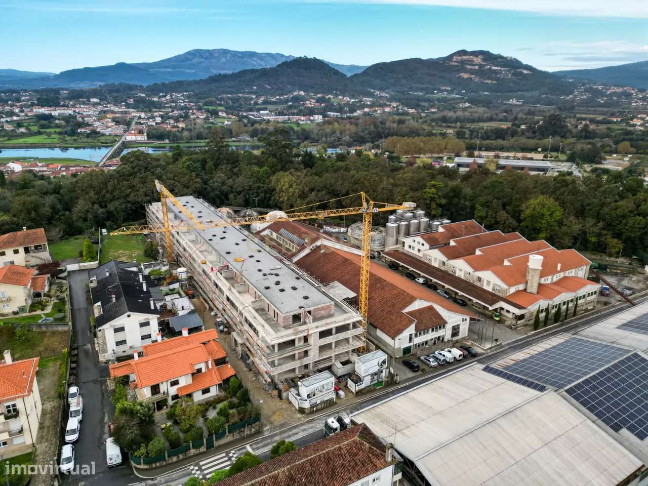 Varandas do Conde T3 248 m2 com jardins no centro de Ponte de Lima - Grande imagem: 4/21