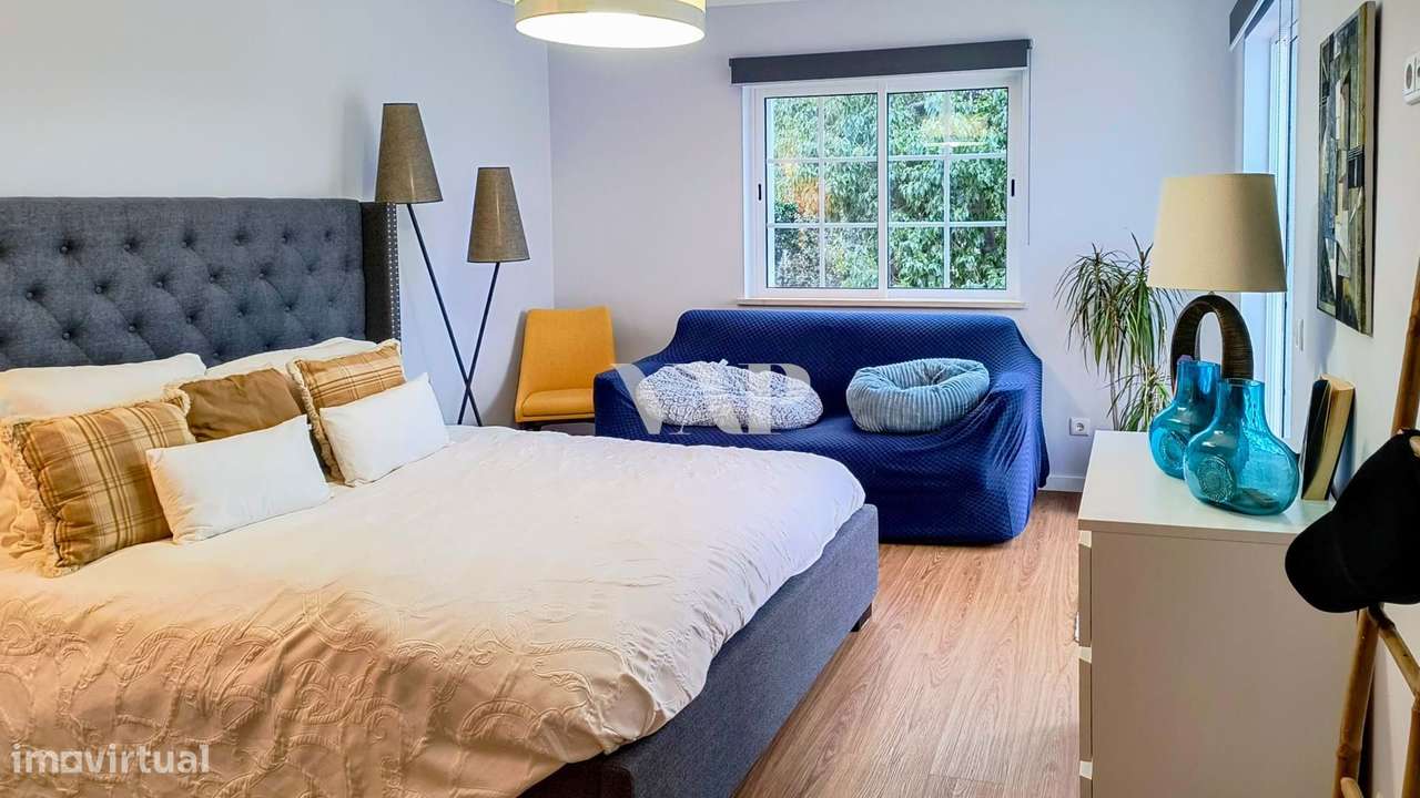 Moradia T3+1 com Piscina Privada e Vista Panorâmica, próxima da Praia - Grande imagem: 4/38