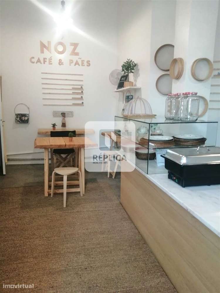 Loja no centro do Porto, na emblemática Rua de Camões. - Grande imagem: 3/7