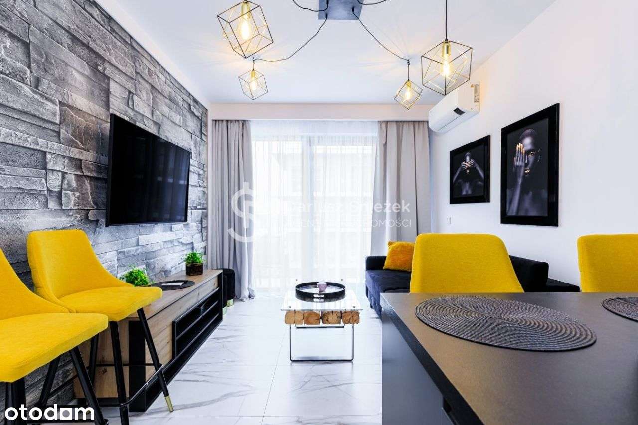 apartament 46m2 z balkonem, 10p -Promenada Gwiazd-1