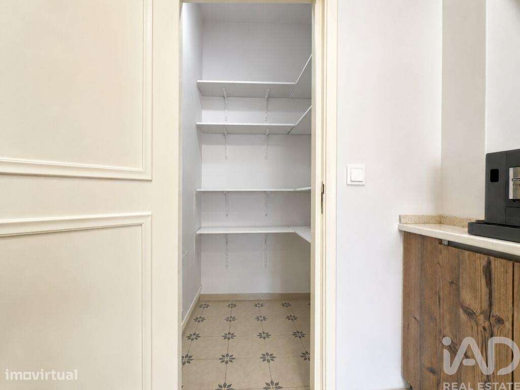 Apartamento T4 em Amora de 122 m2-11