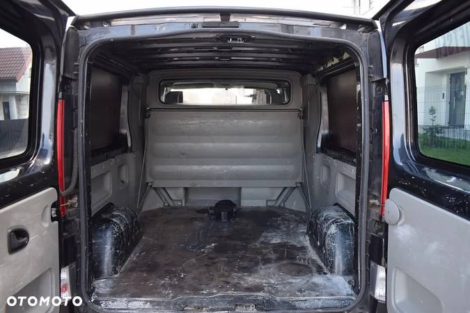 Renault Trafic 2.5 dCi 150 FAP Passenger L2H1 Privilège - 7