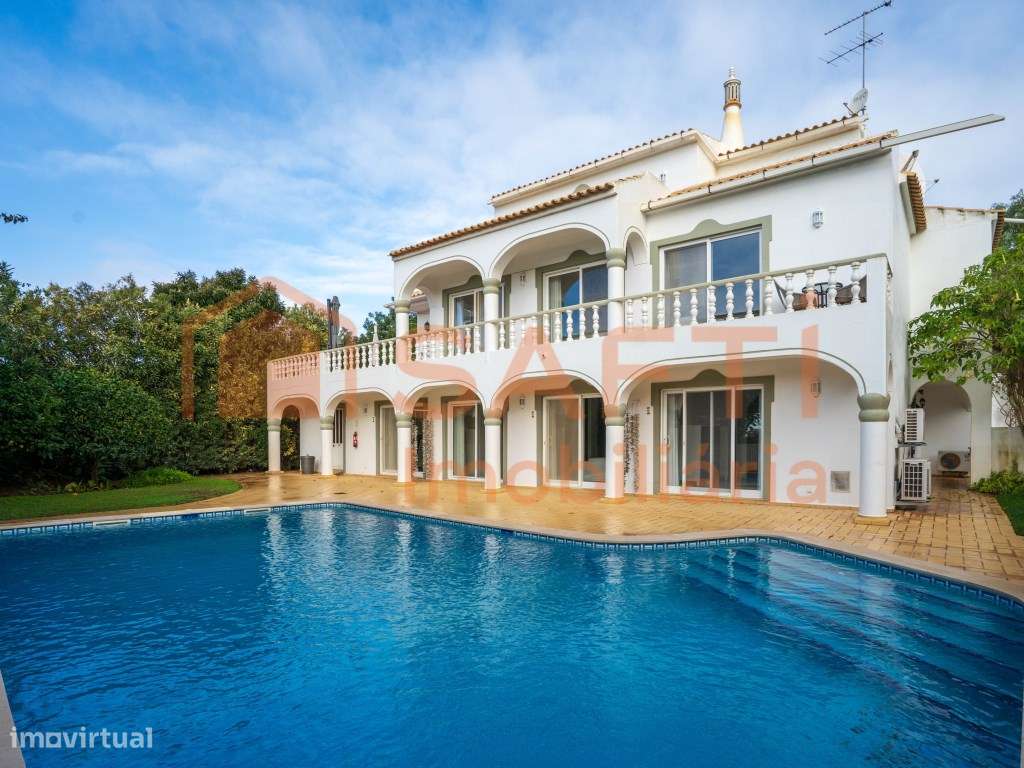 Moradia Augusta com 5 Quartos, Jardim e Piscina Privativa em Boliqu... - Grande imagem: 3/31