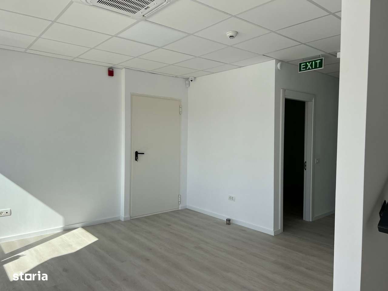 Spatiu depozitare si productie Soseaua de centru Chitila - Imagine principală: 5/10