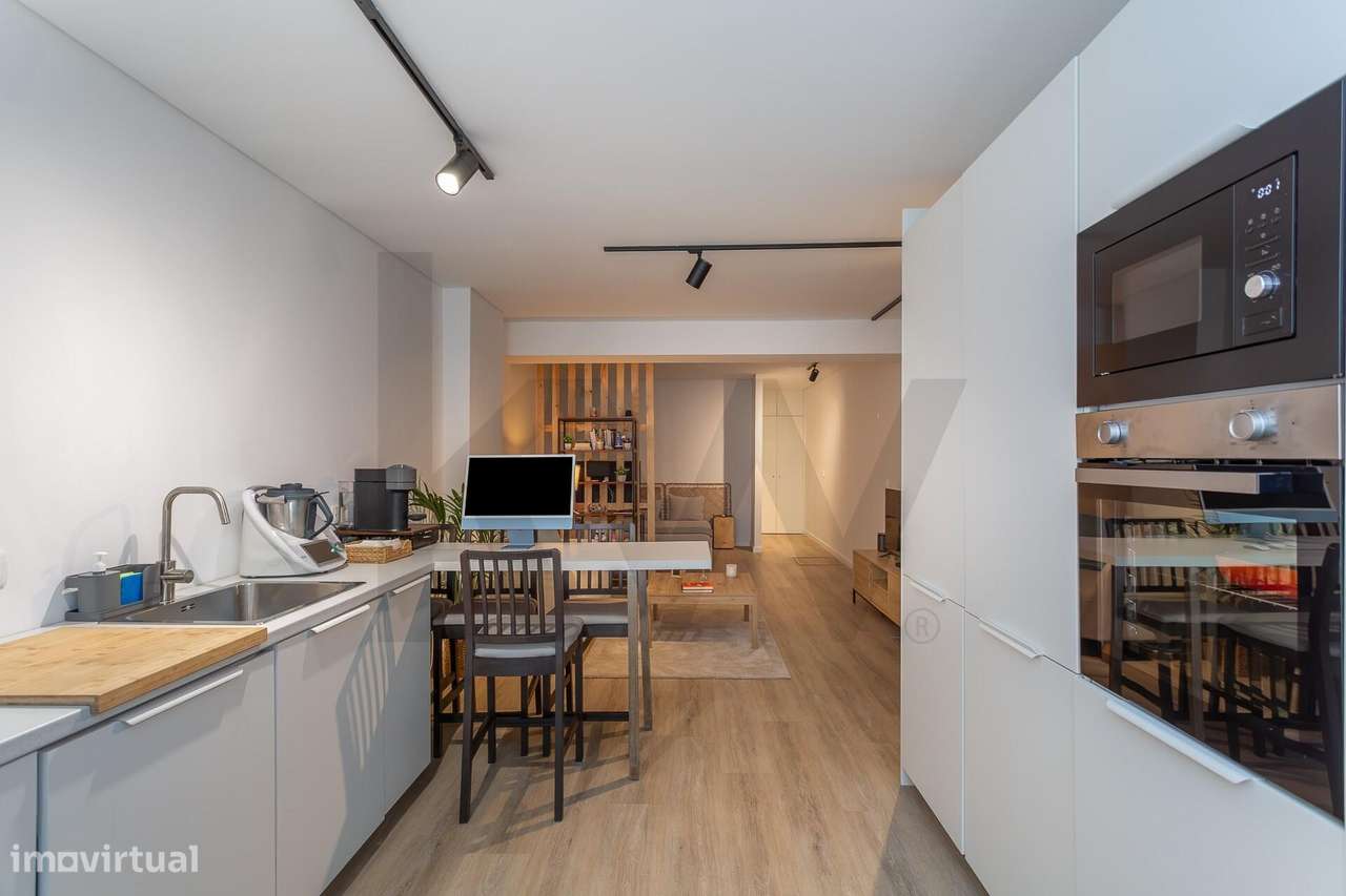 T0 Mobilado e Equipado para Arrendamento | São Vicente - Grande imagem: 2/20