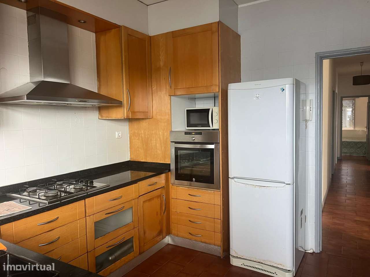 andar moradia T4 mobilada e equipada próximo do metro - Grande imagem: 4/18