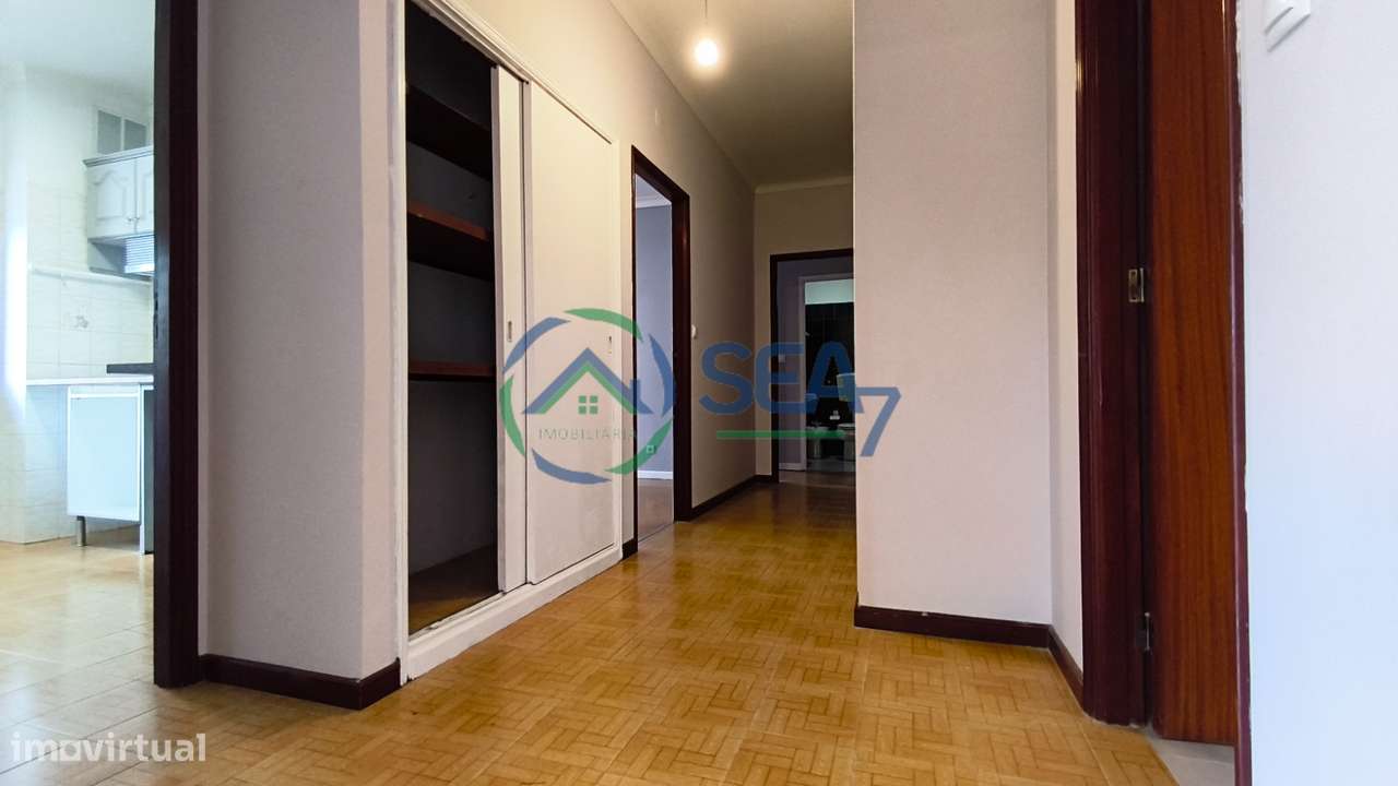 Apartamento T2 na praia da Amorosa, Chafé-12
