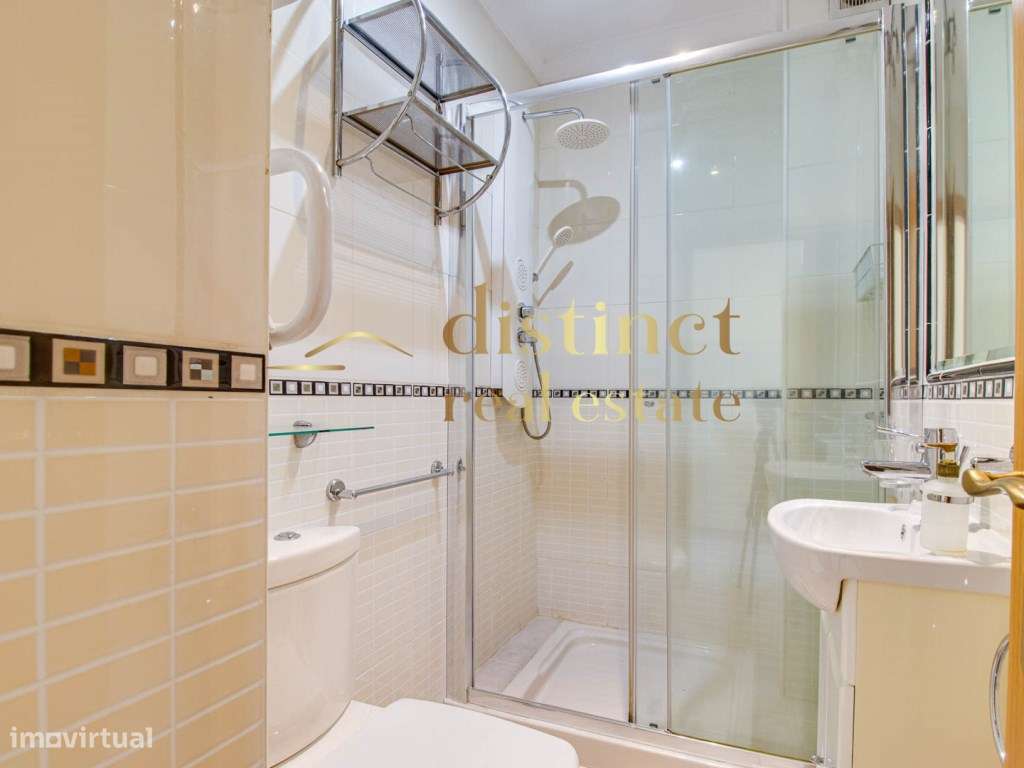 Moradia T2+1 Geminada com Garagem, Piscina, Terraço e BBQ-11