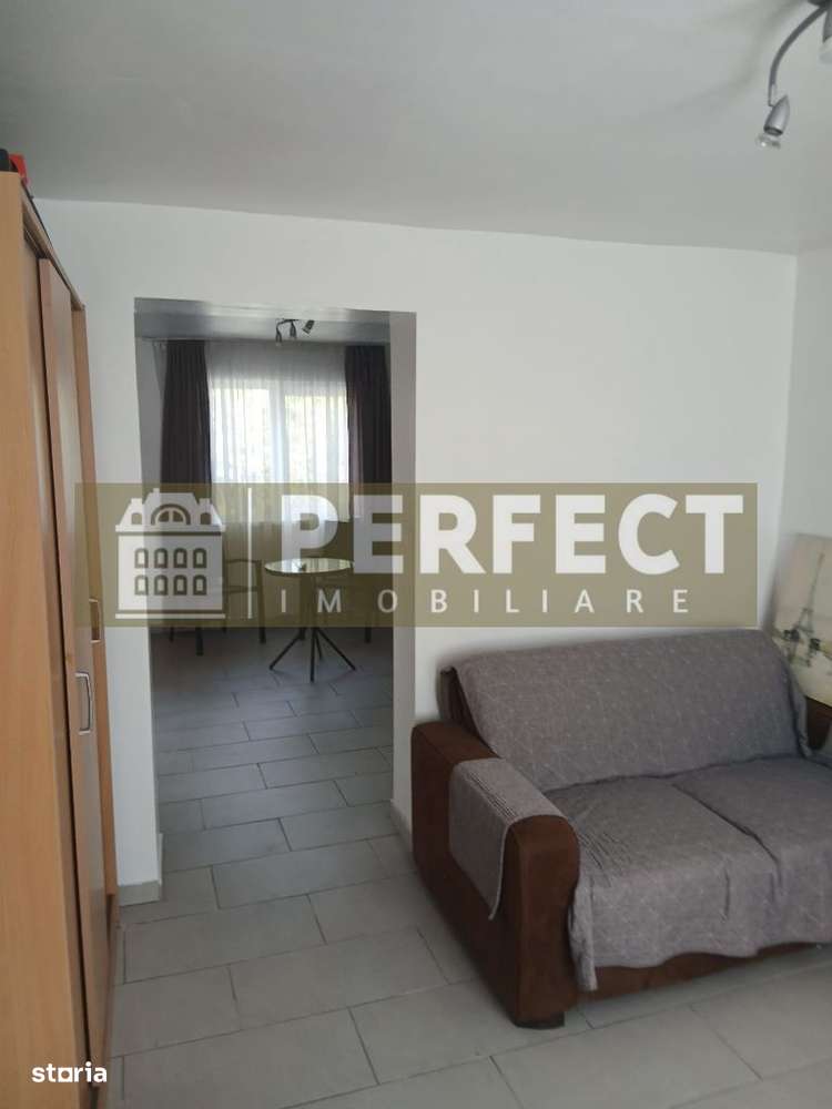 Casa la 10 km de Ploiesti , pret 63.000 euro! neg! - Imagine principală: 5/13