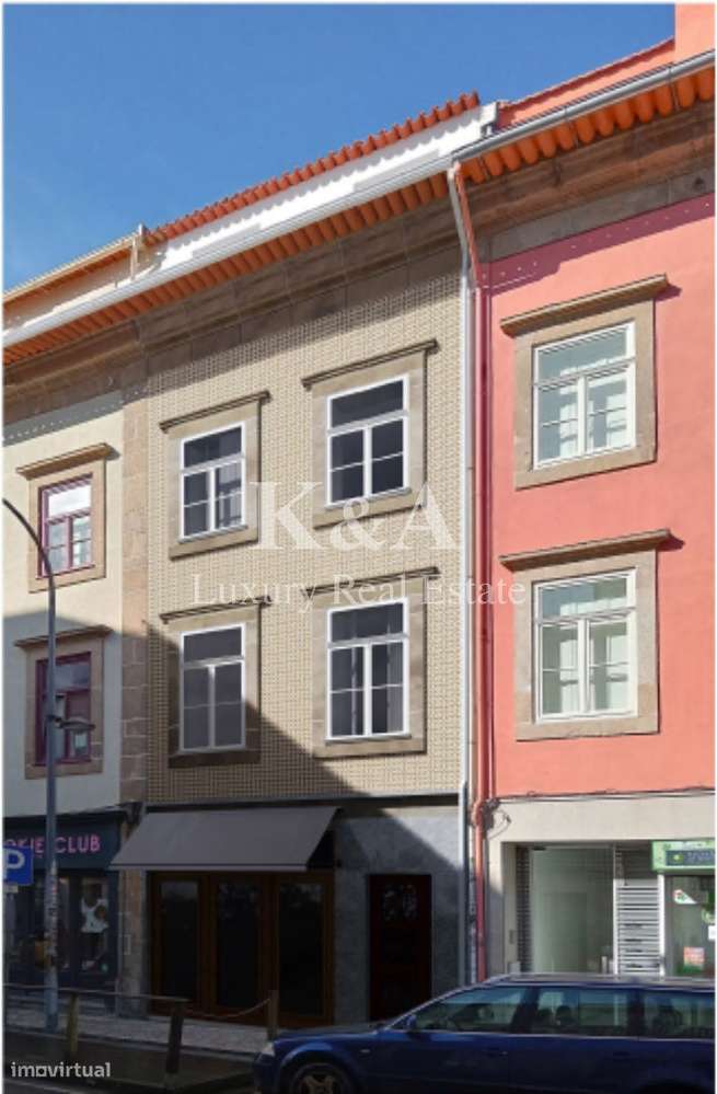 Loja em novo edifício, na Baixa do Porto - Grande imagem: 2/6