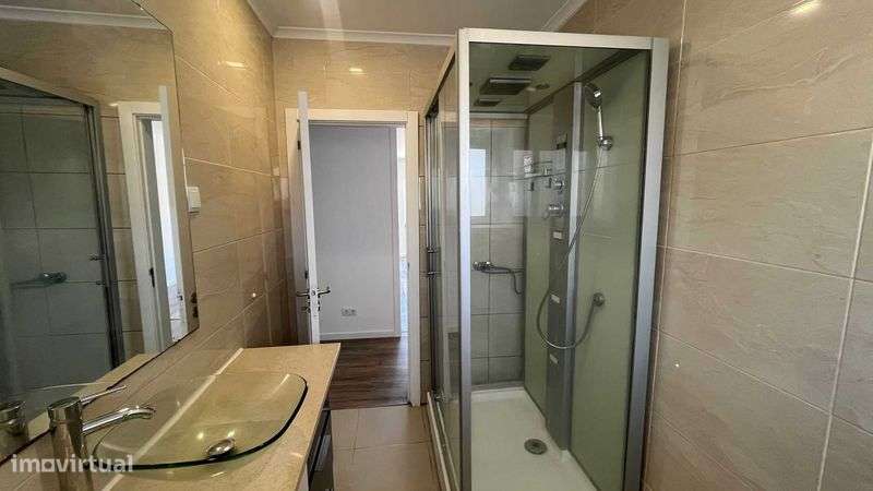 Apartamento no coração de Almada - Grande imagem: 5/11