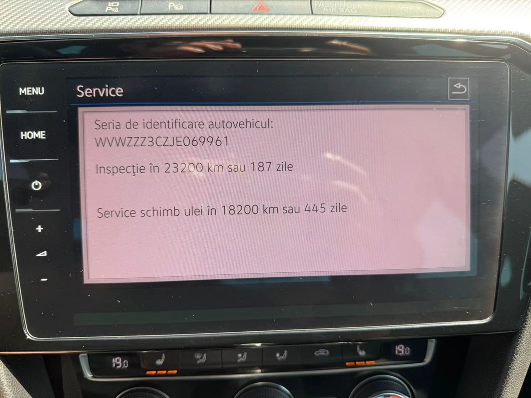 Volkswagen Passat 2.0 TDI DSG R Executive - 35