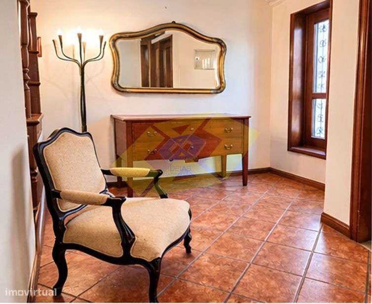 Moradia T3 em Felgueiras c/ 3 pisos-5