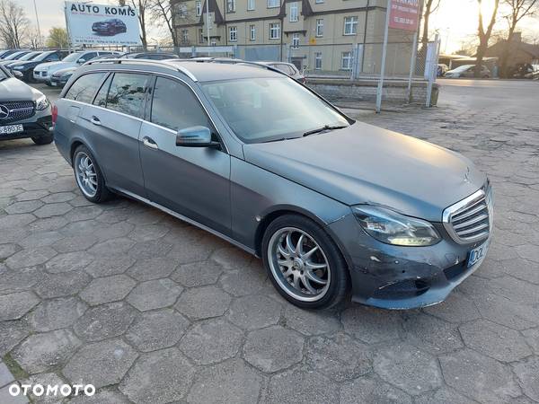 Mercedes-Benz Klasa E 200 BlueTEC 7G-TRONIC Elegance - 1