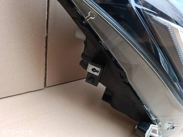 Full Led przedni prawy Suzuki Swift MK8 lampa W2966 - 3