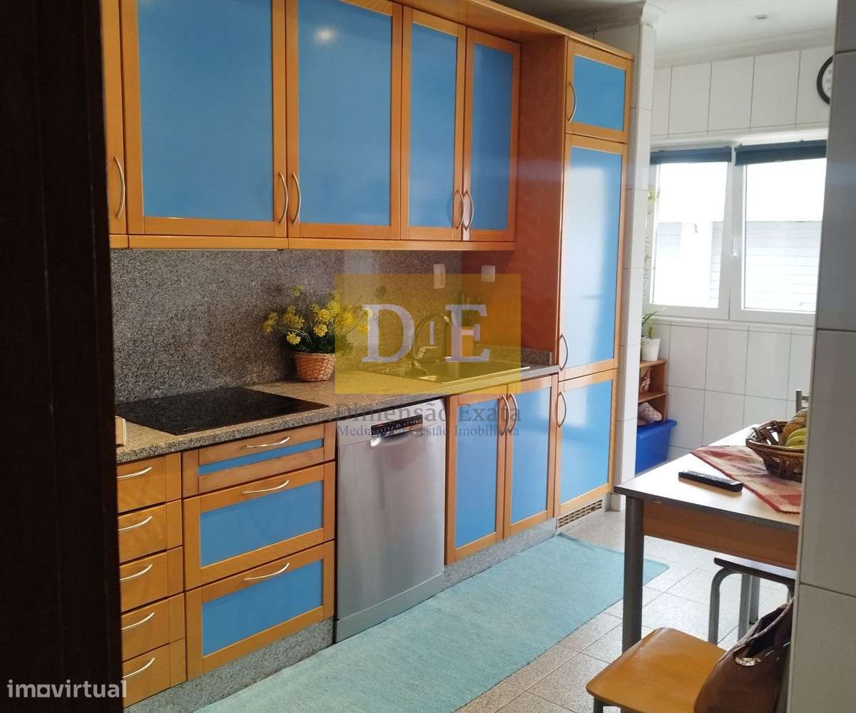 Andar Moradia T3 com Grande Terreno em Zona Estratégica de Perafita-5