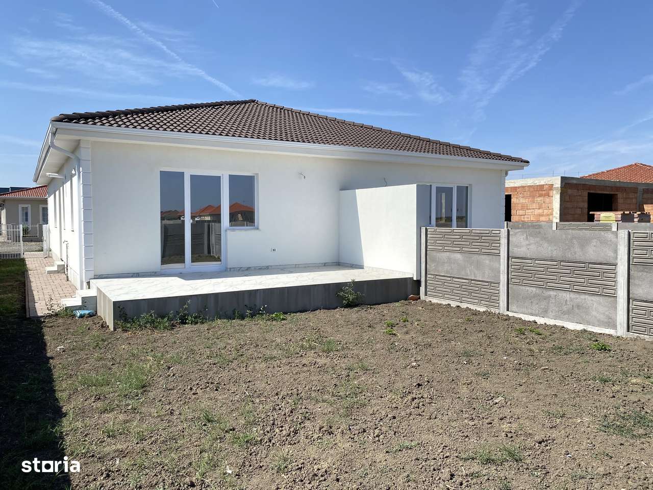 Duplex pe parter langa Timisoara | 3 camere si 2 bai | Perete dublu - Imagine principală: 5/12