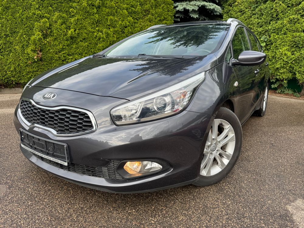 Kia Ceed II 1.6 GDI ISG Dream Team Edition 2013