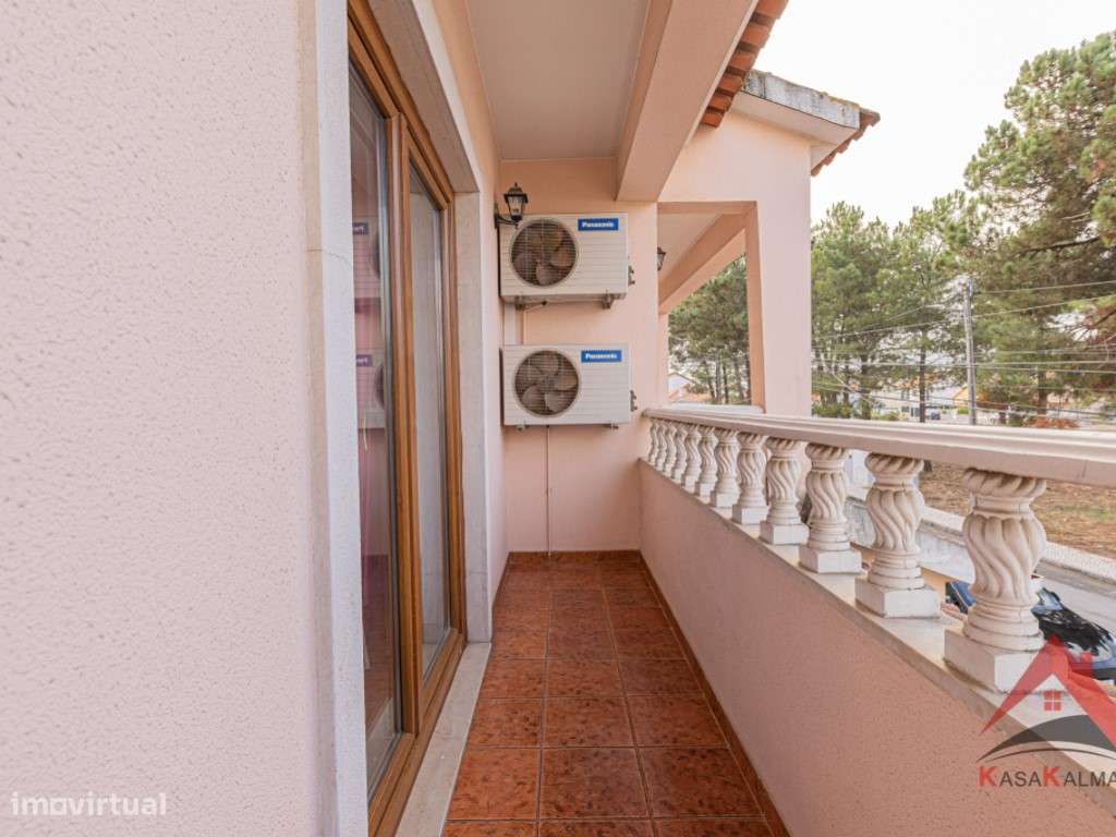 Moradia Isolada T4 com Aproveitamento de Sótão - Quinta do Conde-56