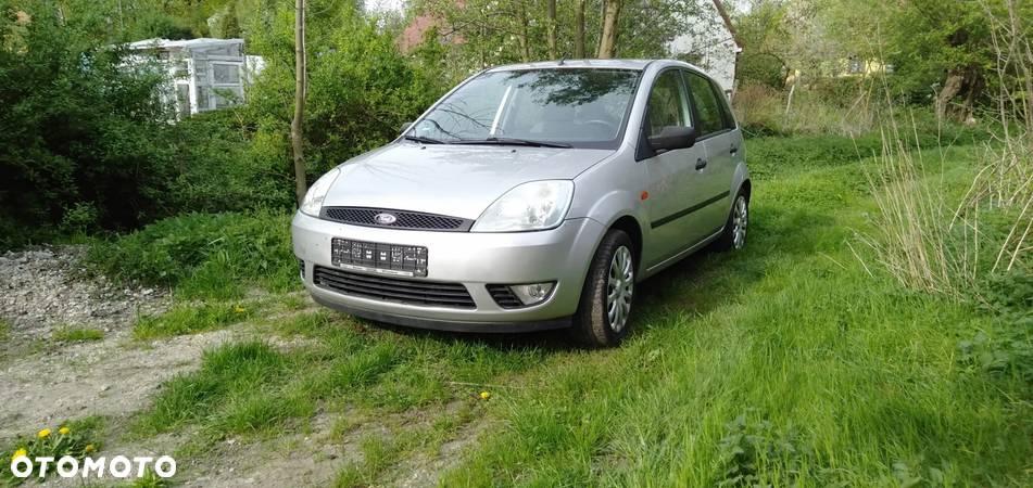 Ford Fiesta 1.4 Trend - 2