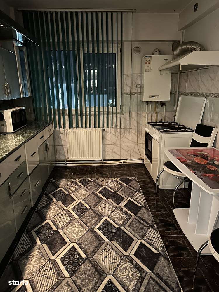 Apartament 3 camere 72 mp, decomandat-8