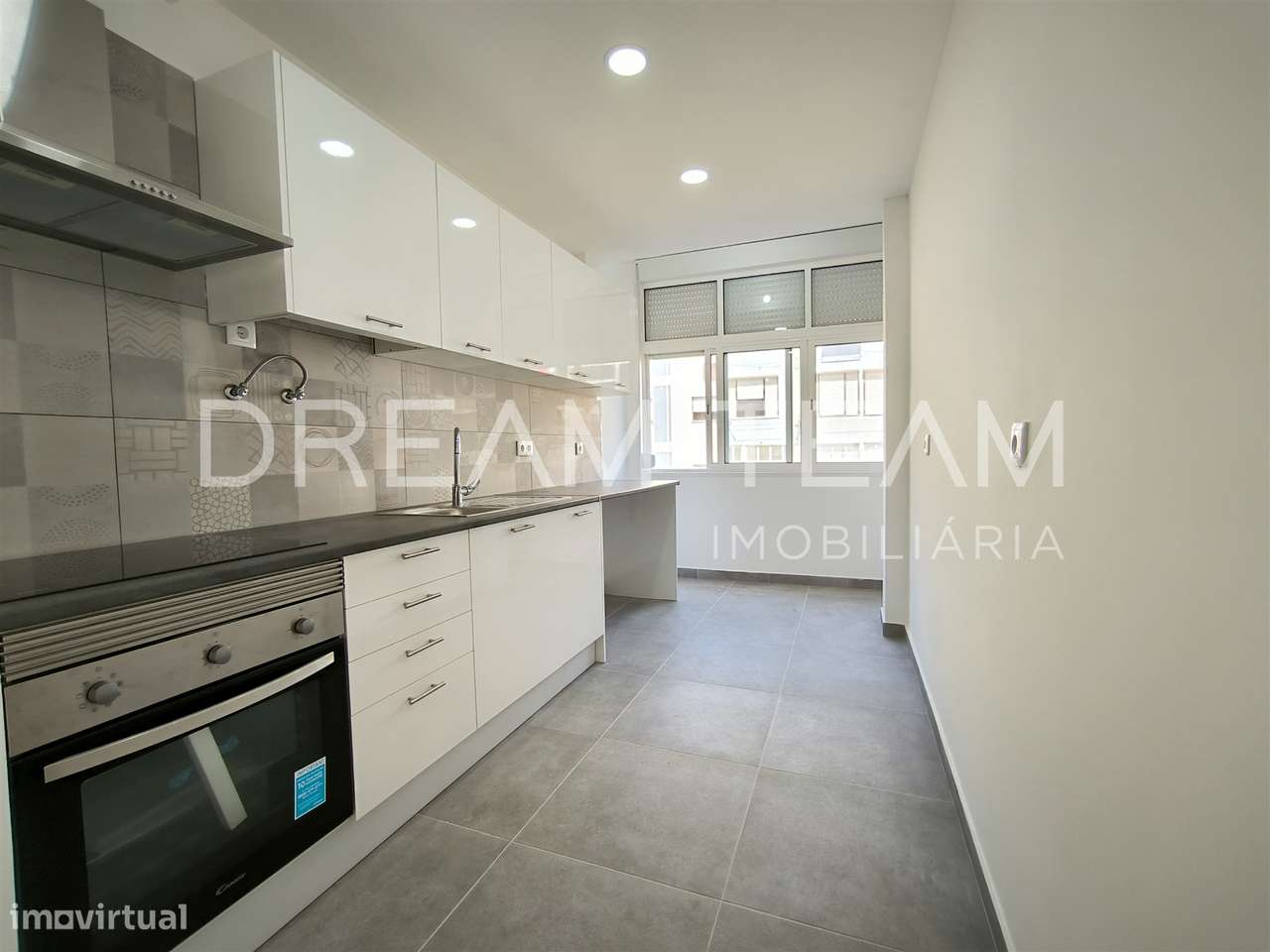 Apartamento T2, Alto do Seixalinho - Barreiro-9