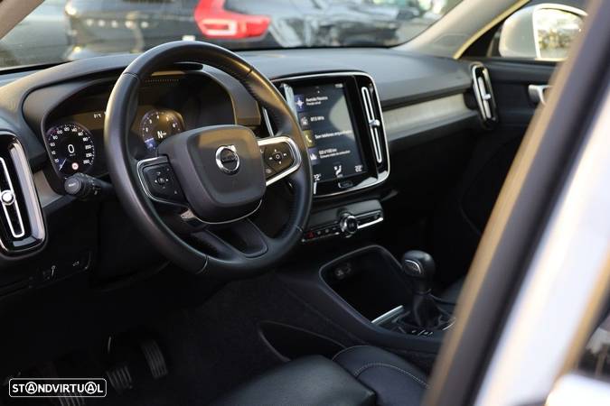 Volvo XC 40 1.5 T2 Inscription - 12