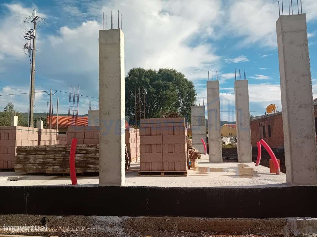 Moradia Térrea V3 Vista serra, lote 1645m2, Lagoa do Cão-15