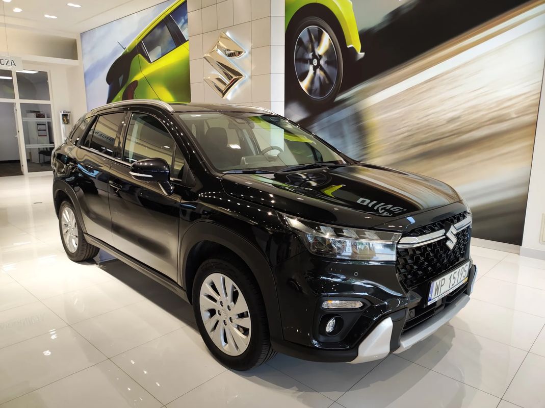 Suzuki S-Cross Strong Hybrid 116KM Led/Alu17/Kamera/KeyLess