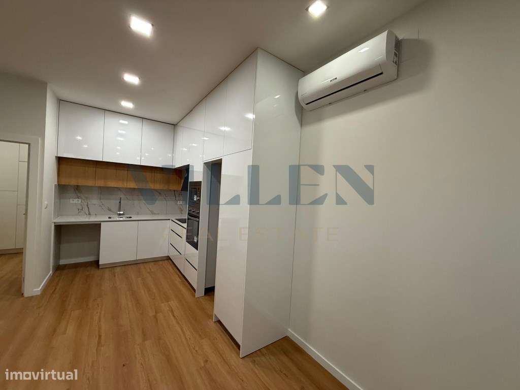 Apartamento T2 com Entrada Privativa e Garagem na Maia-8