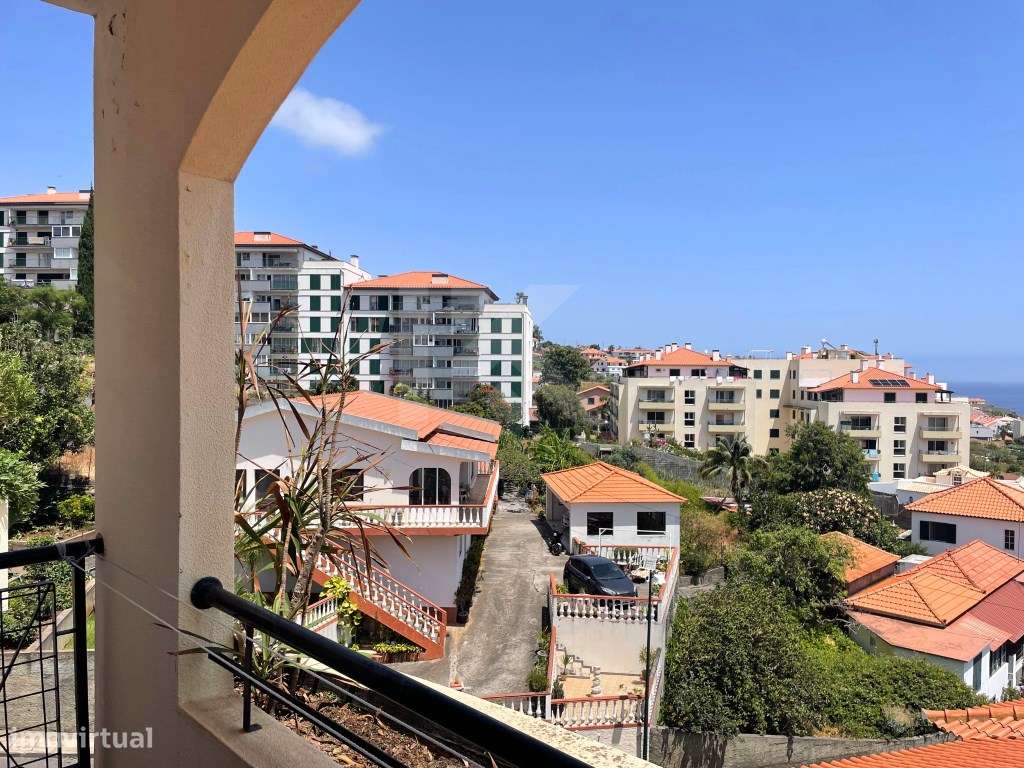 Apartamento T1 no Caniço de Baixo - Vista Mar e Estacionamento-17